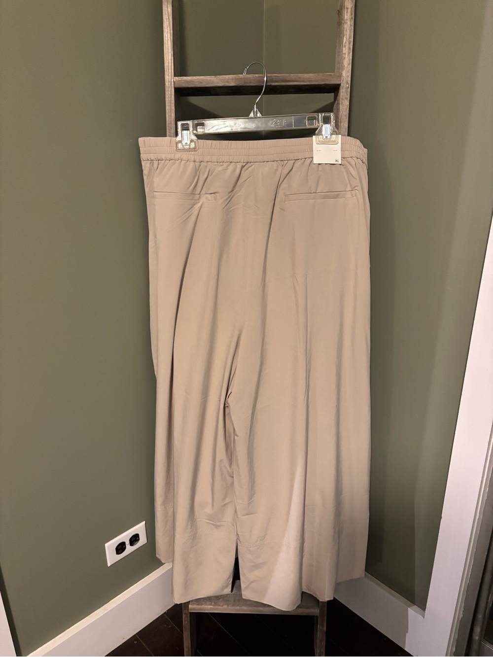 Banana Republic Wide Leg High-Rise Pants - Picture 3 of 6